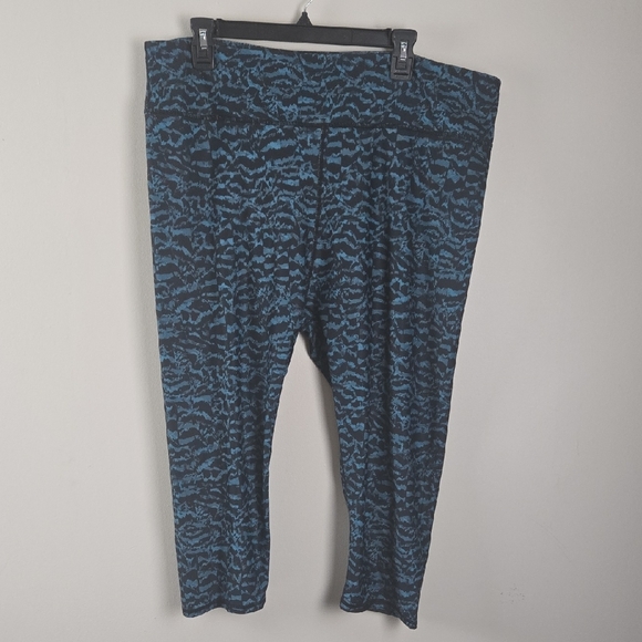 Fabletics‎ Teal and Black Active Leggings - Picture 3 of 7